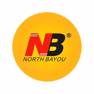 לוגו של north bayou המציג את ראשי התיבות "nb" באדום ולבן עם השם המלא מתחת על רקע עגול צהוב.
